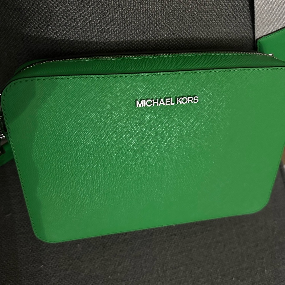 💚 St Patrick’s DAY SALE Michael Michael Kors Jet Set Lg EW Xtra Body Crossbody - Picture 3 of 10